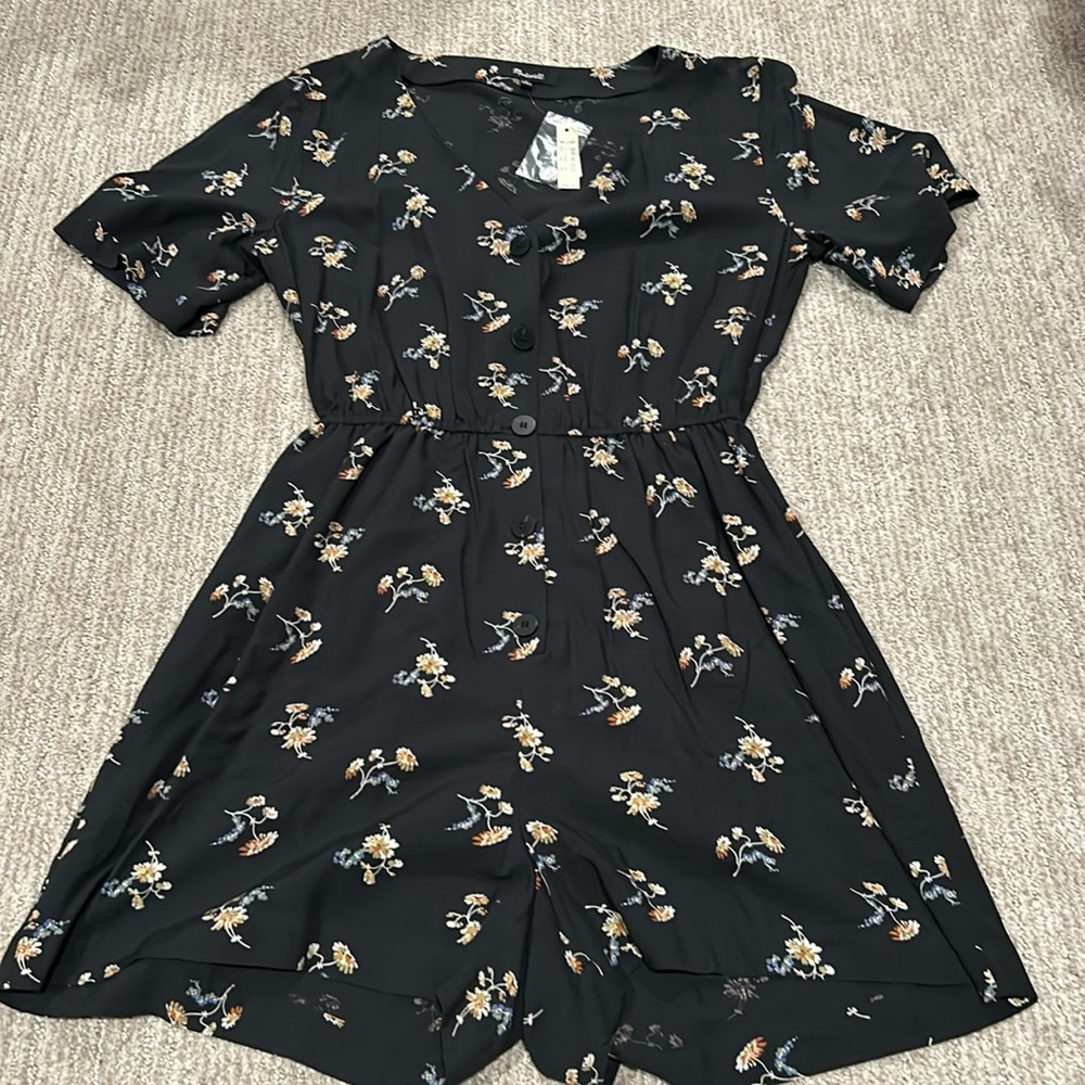 Madewell floral romper, button detail, size medium, never worn